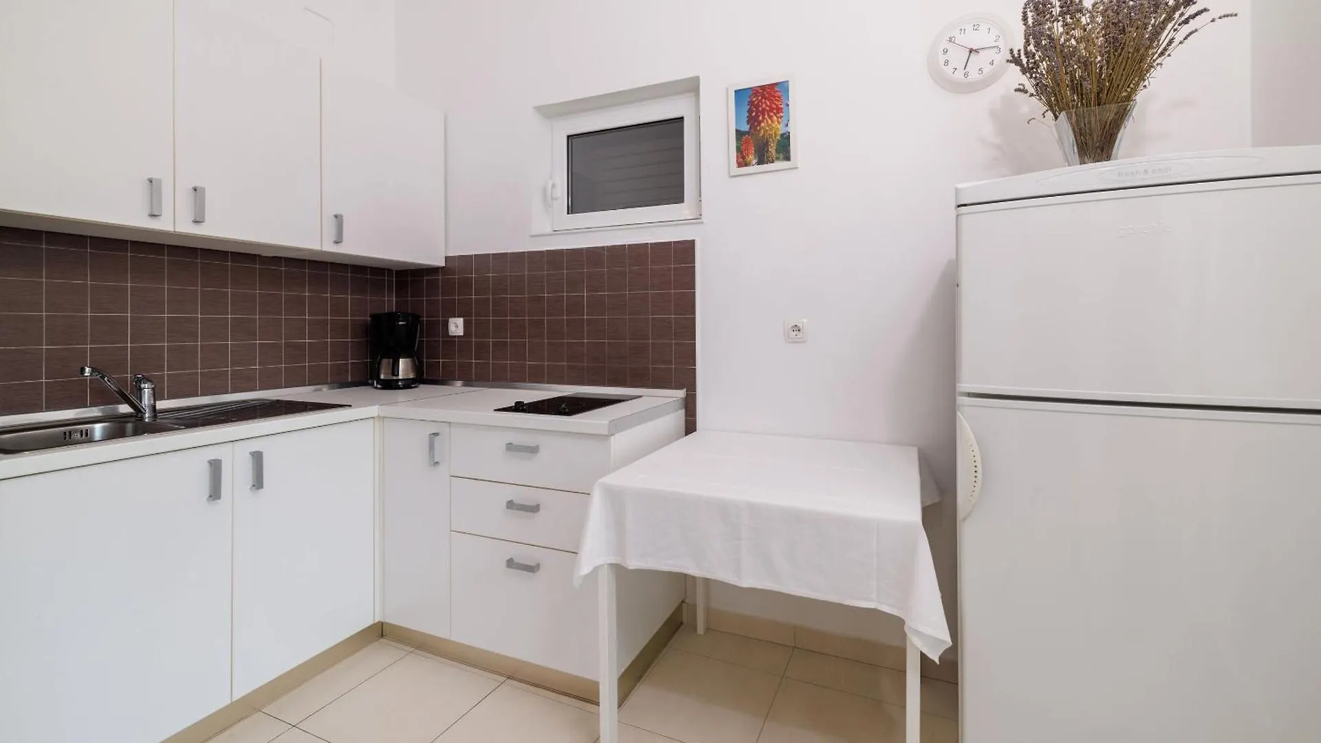 Apartments Biserka Palit