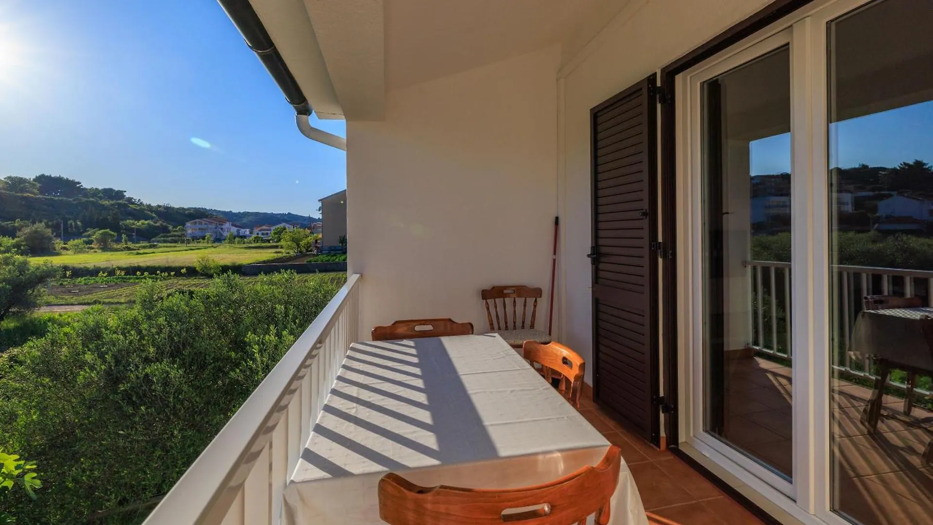 Apartments Biserka Palit